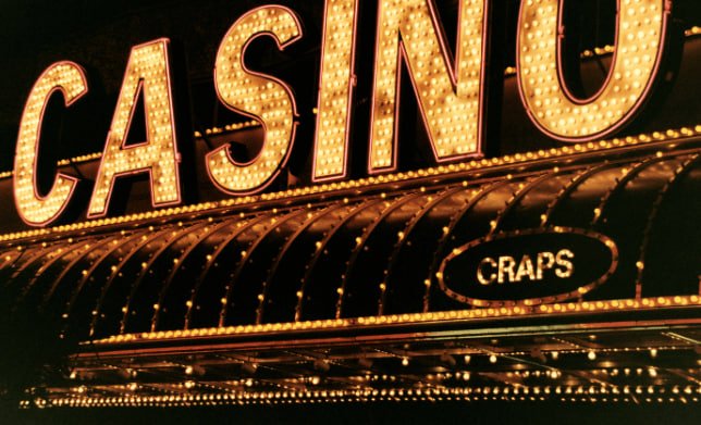 joker138 mobile app displaying live blackjack table on multiple device sizes